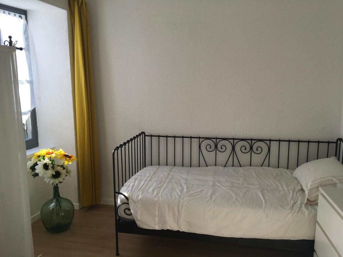 Le Chat Botte - Vankantiehuis In Languedoc-Roussillion Bed & Breakfast Routier Eksteriør bilde