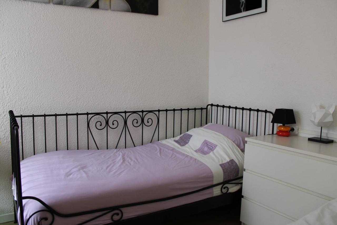 Le Chat Botte - Vankantiehuis In Languedoc-Roussillion Bed & Breakfast Routier Eksteriør bilde